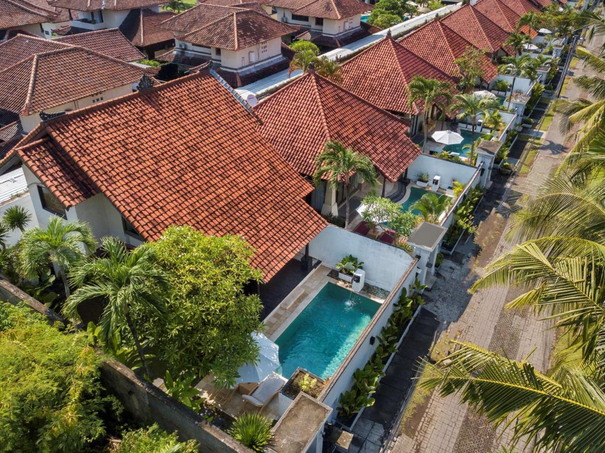 The Club Villas Seminyak Exterior foto